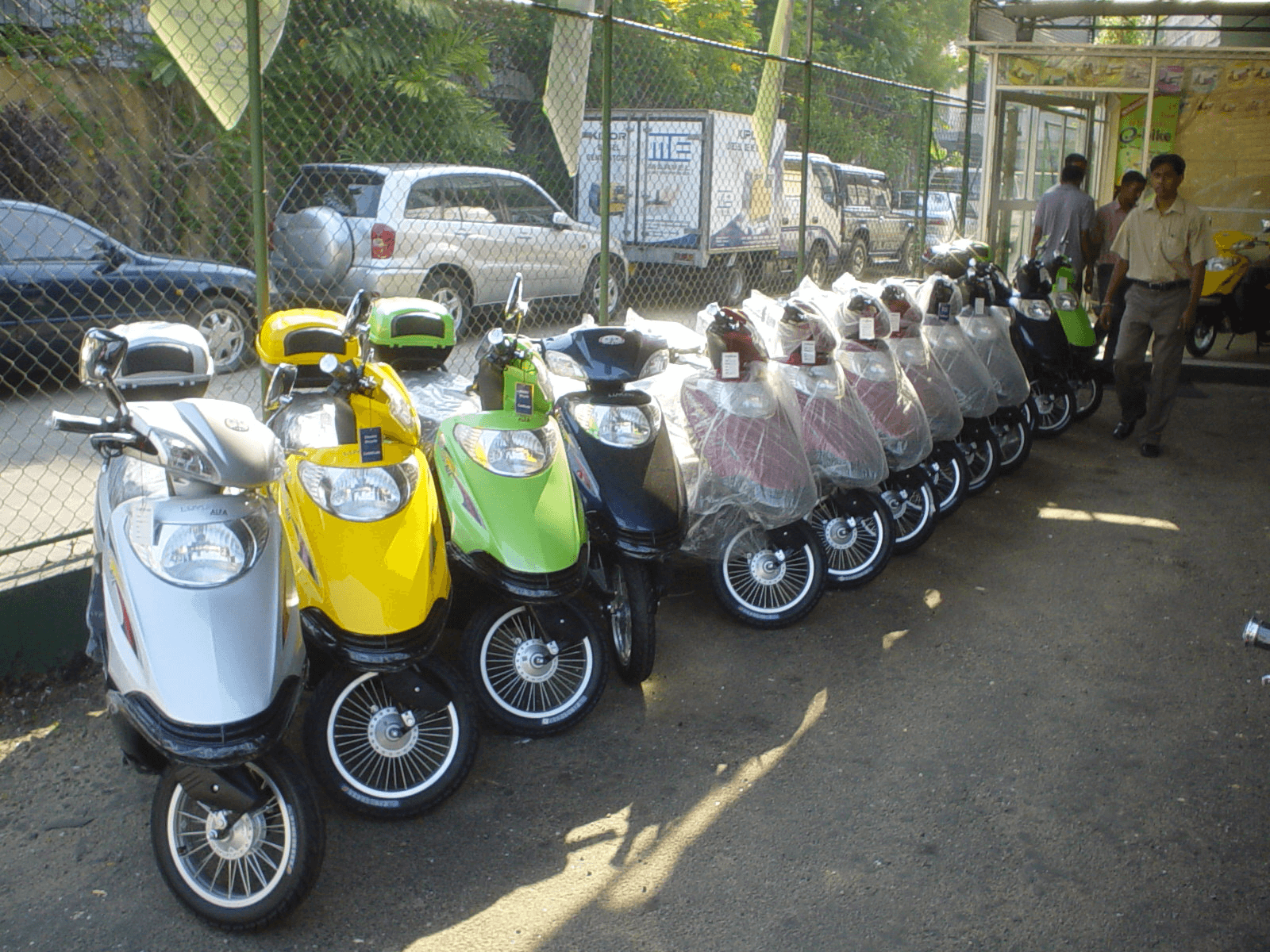 A row of the first Luyuan electric scooters lined up at the Vindy Trading yard in 2007